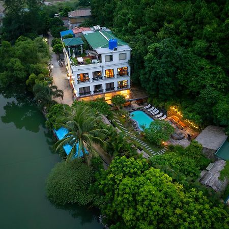 Catba Backpackers Hostel & Pool Bar Chan Chau Buitenkant foto