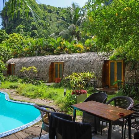 Catba Backpackers Hostel & Pool Bar Chan Chau Buitenkant foto