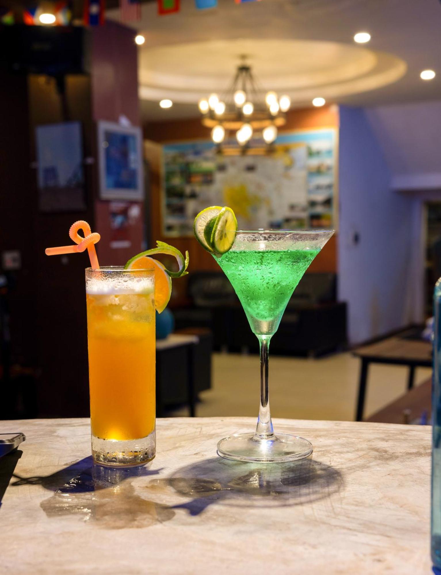 Catba Backpackers Hostel & Pool Bar Chan Chau Buitenkant foto