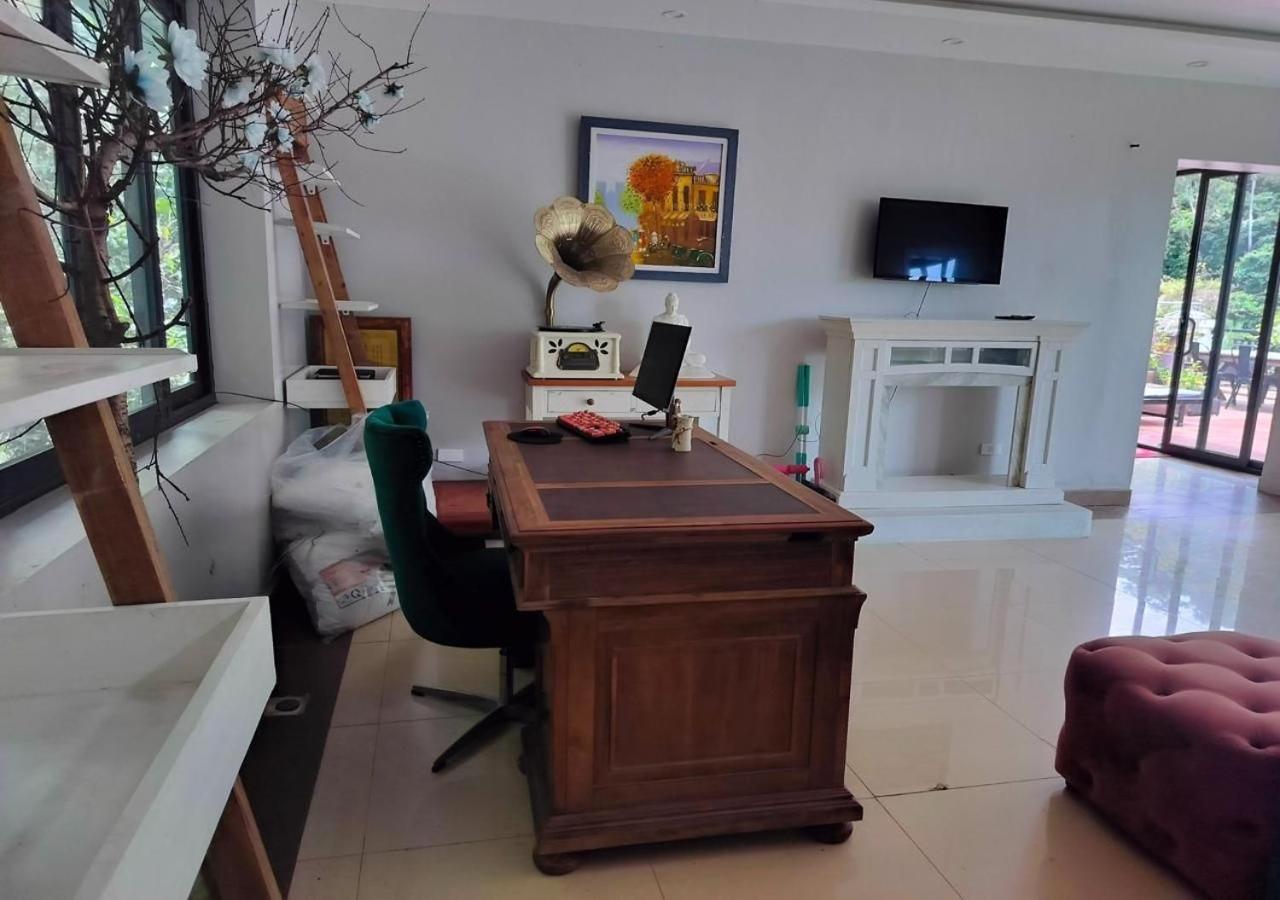 Catba Backpackers Hostel & Pool Bar Chan Chau Buitenkant foto
