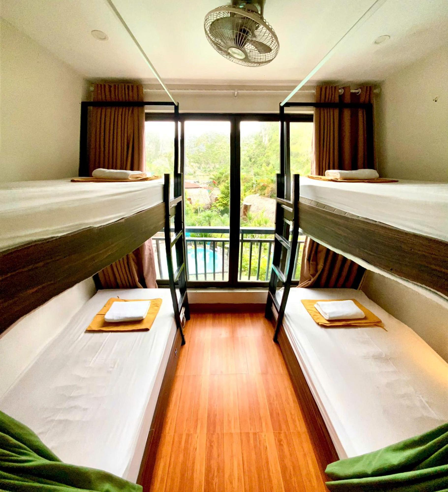 Catba Backpackers Hostel & Pool Bar Chan Chau Buitenkant foto